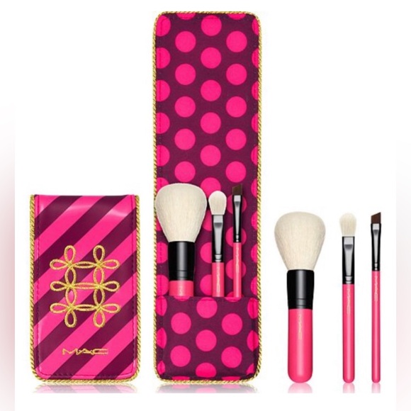 MAC Cosmetics Other - MAC Limited Edition Nutcracker Sweet Essential Makeup Brush Set